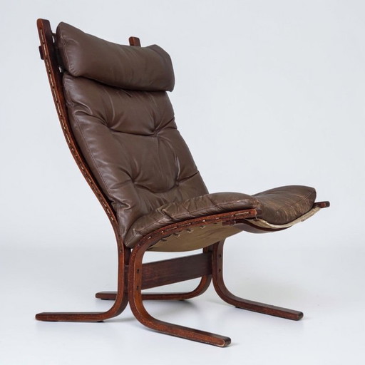 Années 1970, design norvégien d'Ingmar Relling, fauteuil lounge, modèle « Siesta ».