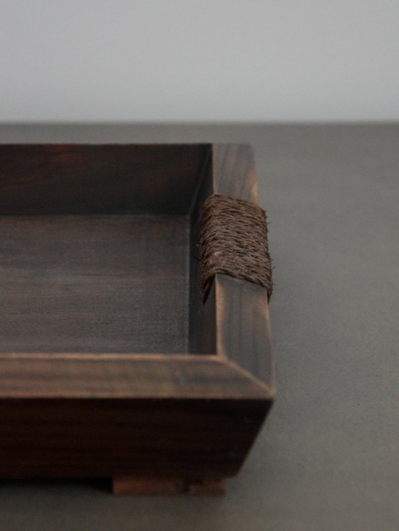 Image 1 of Vintage dienblad van onbewerkt hout en touw, brutalistisch/Japans/Wabi-Sabi design.