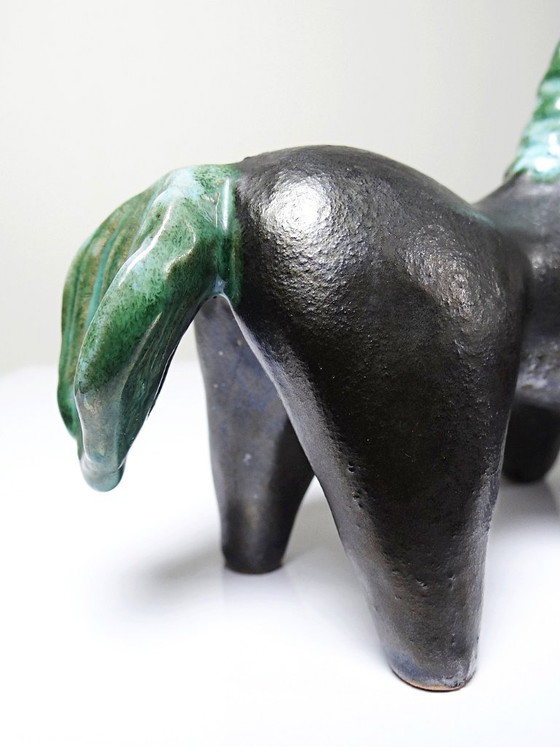 Image 1 of Vintage gestileerd paard van zwart en groen geglazuurde klei, handgemaakt.