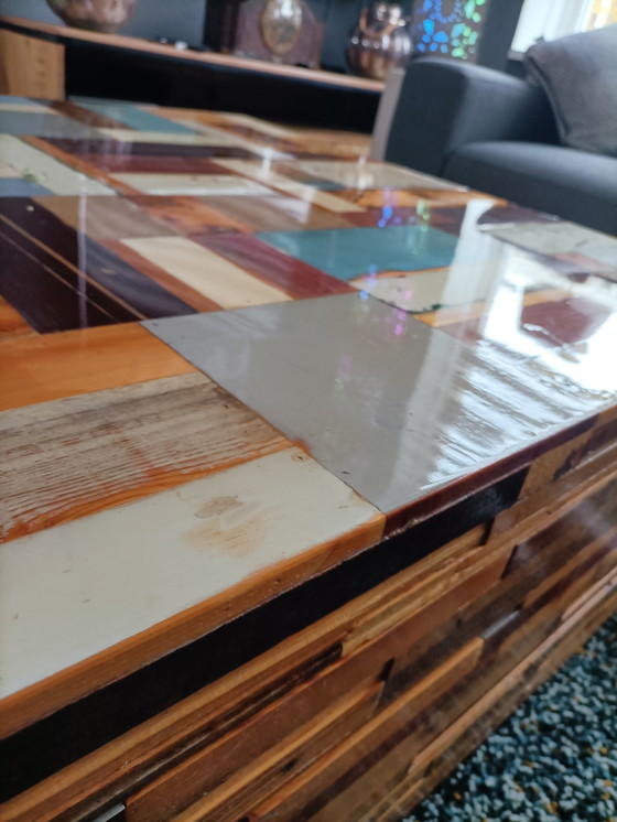 Image 1 of Dusign Dutch Design coffee table – 120×102 cm – Scratchwood top with resin topping (Piet Hein Eek style)
