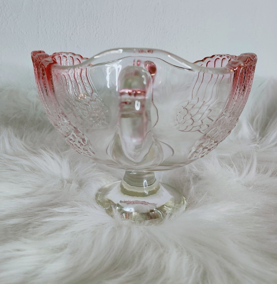 Image 1 of Cuenco de cisne rosa de Waltherglas