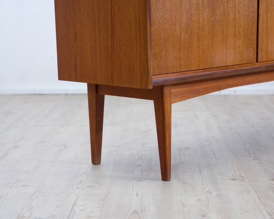 Image 1 of Dressoir van teakhout in Scandinavisch design, fabrikant Bartels