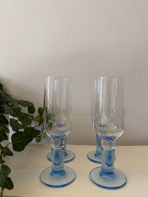 Set of 4 Bormioli Rocco flutes