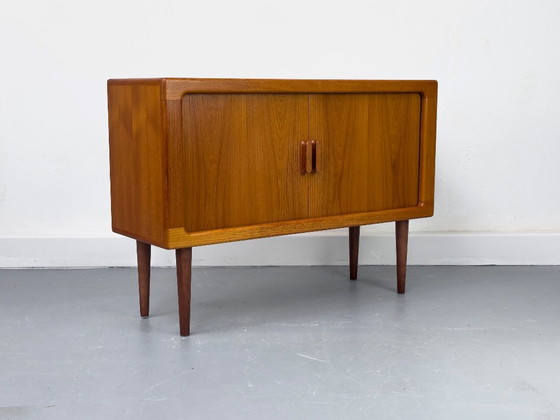 Credenza danese in teak con ante a serrandina, prodotta da CFC Silkeborg negli anni '70. – Credenze, Wood (photo 13 of 17)