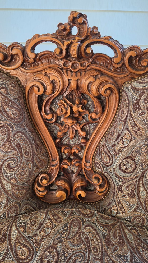 Image 1 of Ensemble de salon baroque trois pièces – Canapé trois places et deux fauteuils – Motifs cachemire