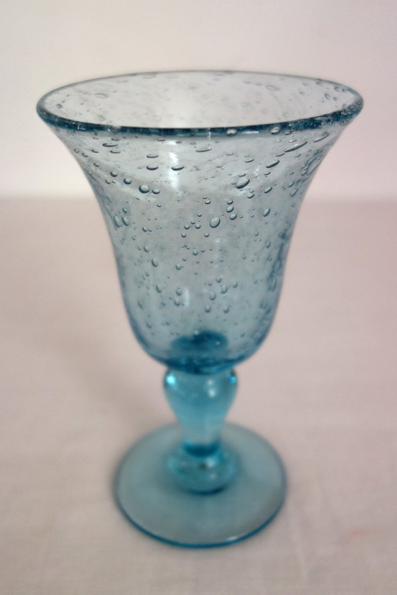 10 Stielgläser aus der BIOT-Glasmanufaktur, mundgeblasenes Glas – Gläser & Karaffe (photo 8 of 13)