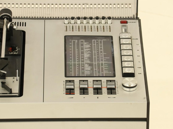 Image 1 of Grundig Studio 2000 4D Hifi & Grundig Audiorama speakers model 8000