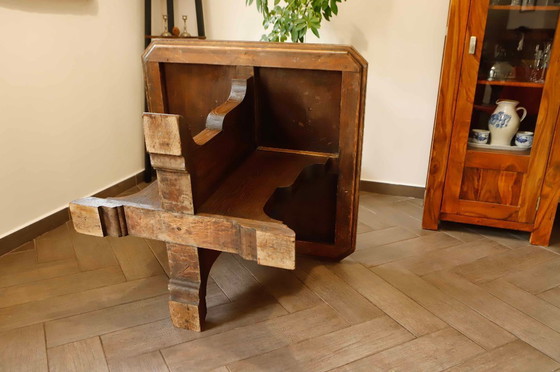 Image 1 of Rustikaler Eichentisch mit zentraler Basis