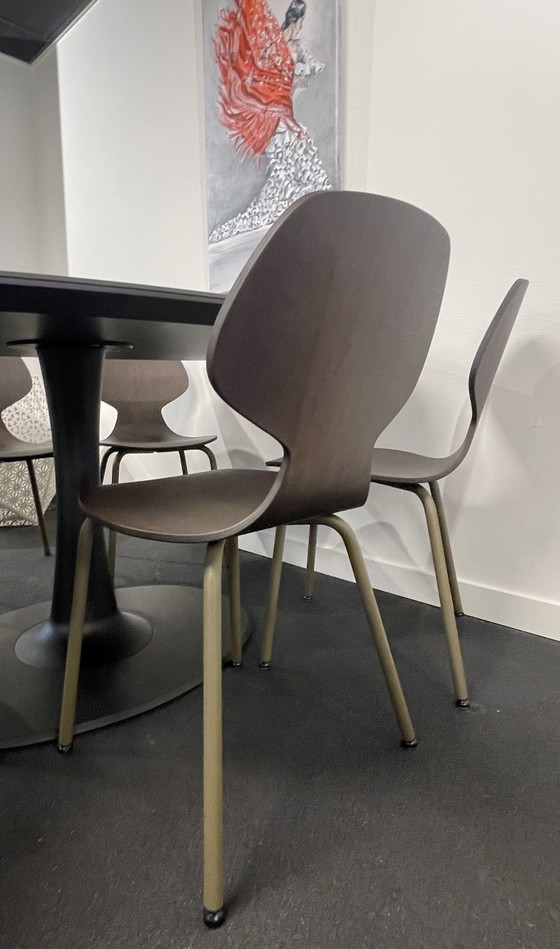 Image 1 of Leolux Pode Chiba Chairs Pure
