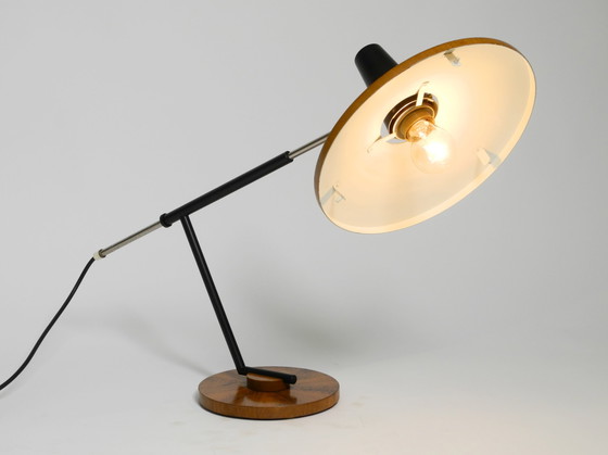 Image 1 of Lampe de table moderne Mid Century par George Frydman pour Temde avec placage de teck en très bon état