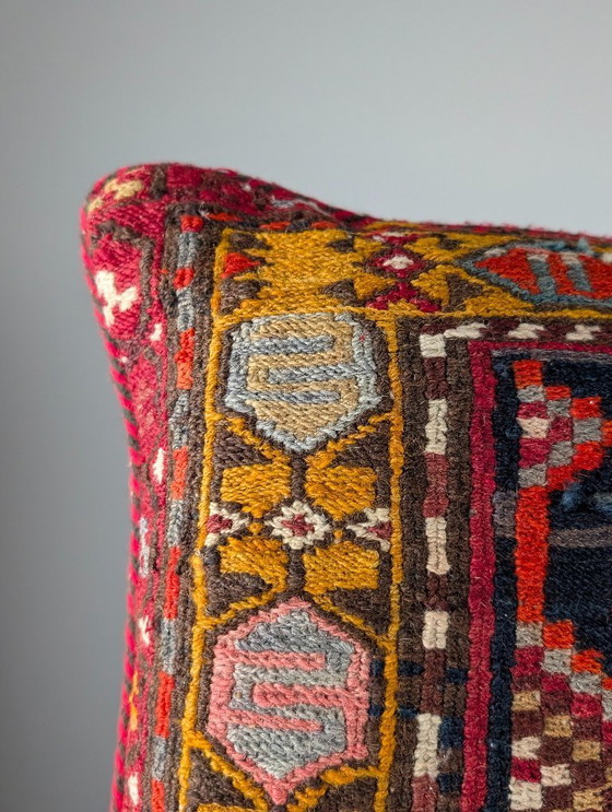 Image 1 of Gran cojín de suelo kilim soumak caucásico, de lana, mediados del siglo XX
