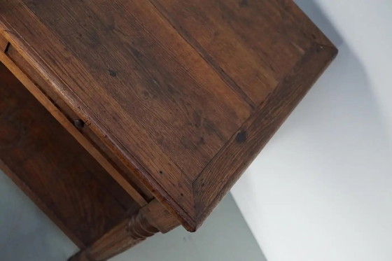 Image 1 of Antiker französischer Konsolentisch/Beistelltisch aus Eichenholz aus dem 19. Jahrhundert (rustikaler Stil)