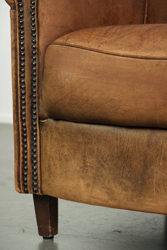 Bella Poltrona Club Vintage in Pelle di Pecora Colore Cognac con un Aspetto Robusto – Poltrone, Leather (photo 12 of 14)
