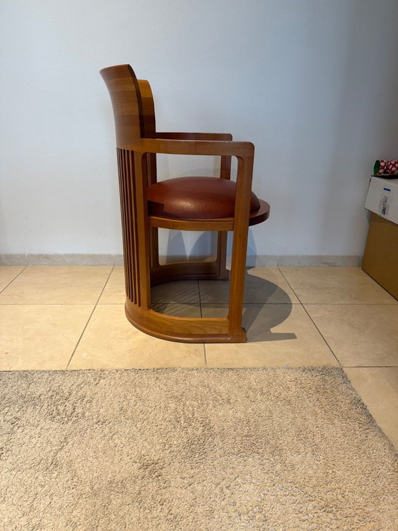 Image 1 of Silla barril naar ontwerp van F. L . Wright
