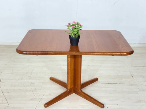 Danish Design dining table, kitchen table, wooden table, vintage