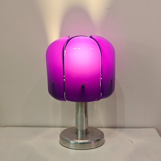 Image 1 of Lampes de table vintage en plexiglas violet