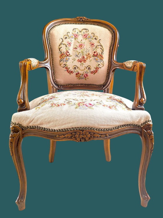 Image 1 of Chaise ancienne de style Louis XV