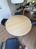 Dining table Lakri 1:20 x 76 round new (from Til)
