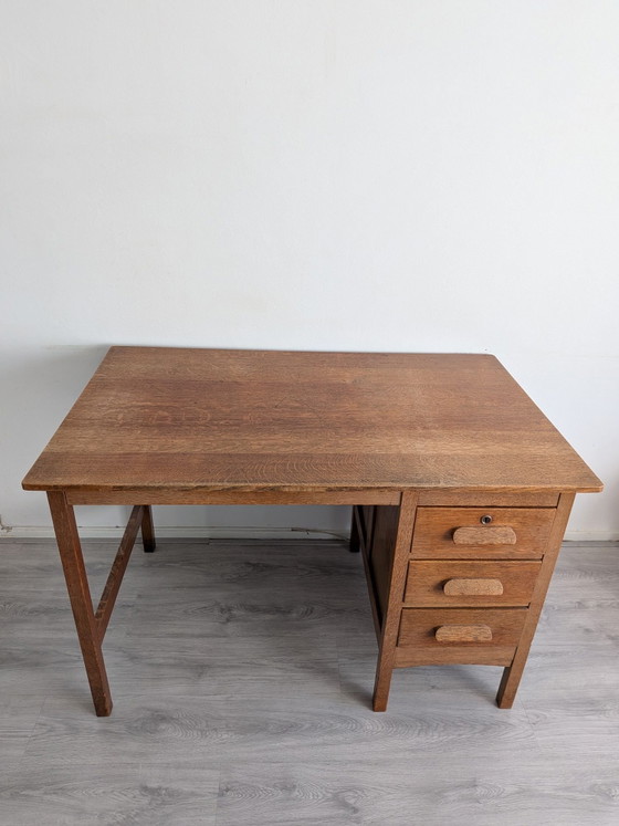 Vintage 1920s oak Teachers Desk + early Thonet chair – Wood (photo 4 of 15)