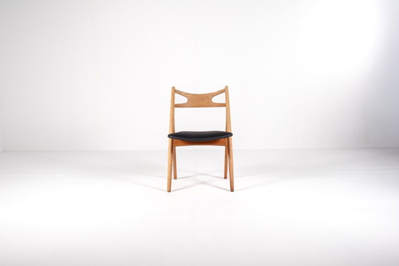 Image 1 of Sedie Sawbuck di Hans J. Wegner – Set di 5, modello CH29, quercia, anni '50