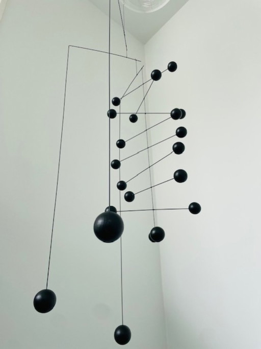 Móviles Flensted Counterpoint Black – Diseño danés de Ole Flensted
