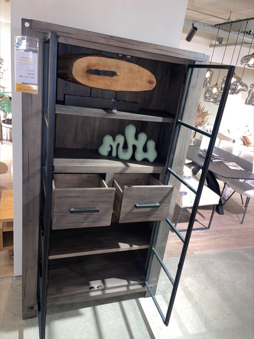 Vetrina Henders & Hazel Maitre