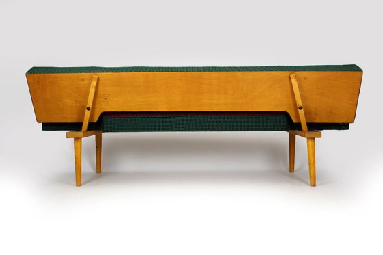Image 1 of Sofa von Miroslav Navratil für Drevopodnik Brno, 1960er Jahre