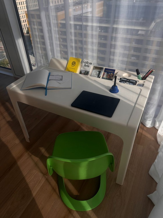 Bureau Oozo de Marc Berthier - Design Vintage 1960 – Bureaux, Plastic (photo 4 of 7)