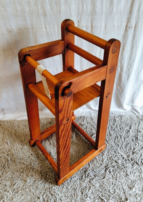 Image 1 of Hochstuhl aus massivem Kiefernholz für Babys – Mitte des 20. Jahrhunderts