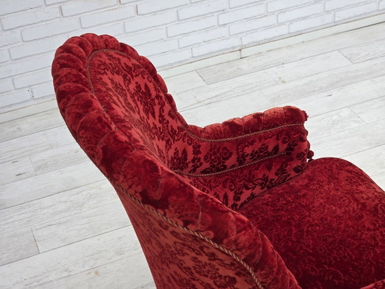 Image 1 of Fauteuil danois à haut dossier, années 1950, revêtement en velours, pieds en bois de hêtre.