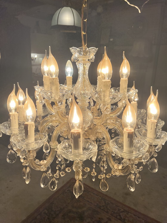 Image 1 of Hermosa lámpara de araña de cristal antigua