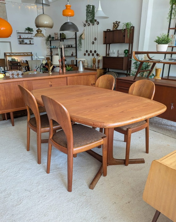 Image 1 of Table de salle à manger extensible vintage danoise en teck
