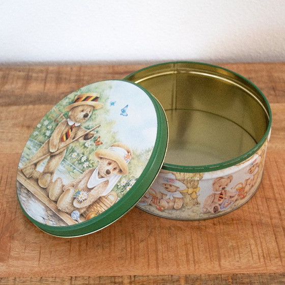 Image 1 of Vintage Teddy Tum Tum cookie tin: British design from the 90s, bear tableware, green and beige