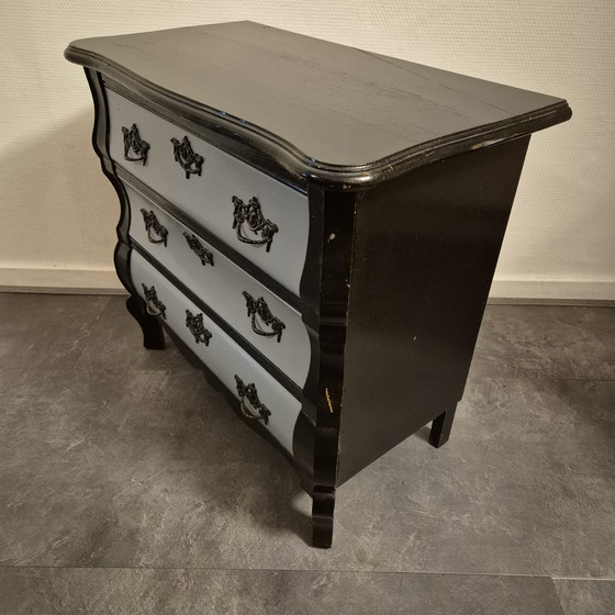 Image 1 of Charmant vintage buikkastje in zwart en grijs