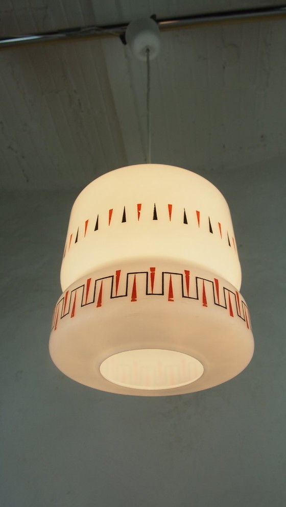 Image 1 of Lampada a sospensione vintage in opalino, lampada da soffitto moderna di metà secolo, francese, anni '60, Lunel