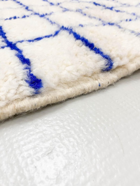 Image 1 of Authentic Moroccan rug 250cmx150cm 