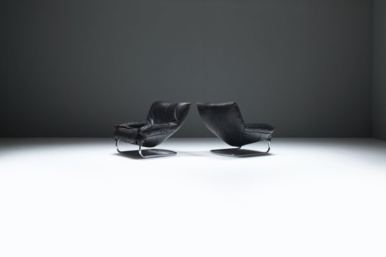 Image 1 of  Very rare black leather cantilever Easy Chairs by Gerard van den Berg - Montis
