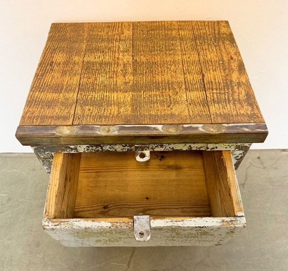Image 1 of Graue, industrielle Kommode aus Eisen, 1950er Jahre