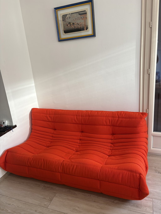 Banquette Togo 3 places Ligne Roset - Tissu VIDAR Carotte