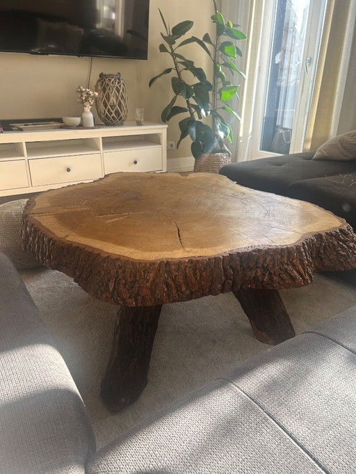 Coffee table (unique & high-quality)
