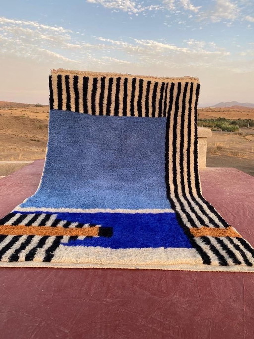 Traditional Handcrafted Custom Natural Wool Rug 2/3 m