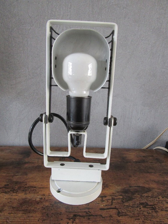 Image 1 of Lampe design Sintesi, conçue par Ernesto Gismondi.