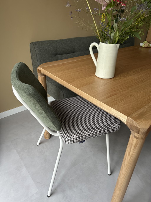 Chaise de salle à manger Luko de Noga Design avec fonction pivotante
