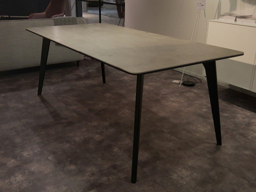 Mesa de comedor Pode Hux de hormigón – eettafels