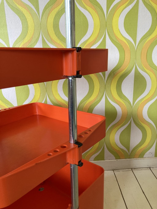 Carrello vintage anni '70 in plastica arancione, carrello di servizio, carrello bar