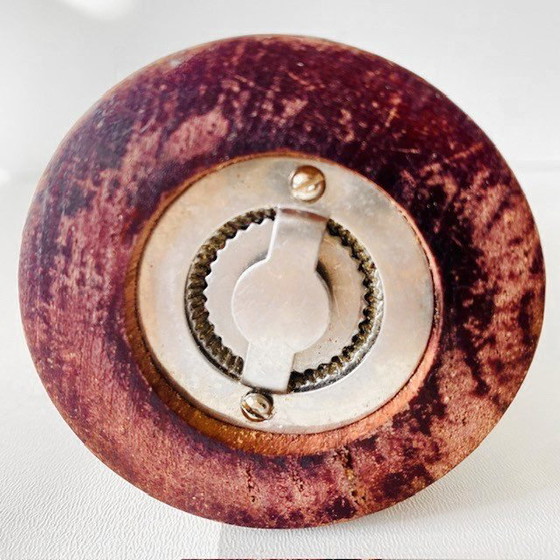 Image 1 of Macinapepe in legno d'epoca