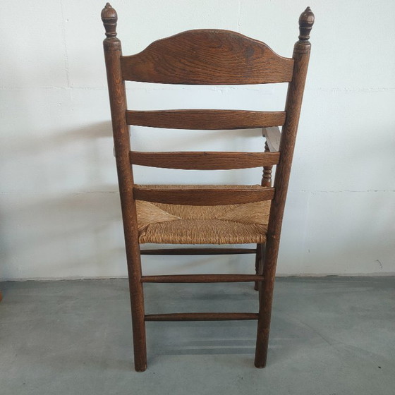 Image 1 of Chaise à boutons en osier vintage (peut-être antique) avec dossier