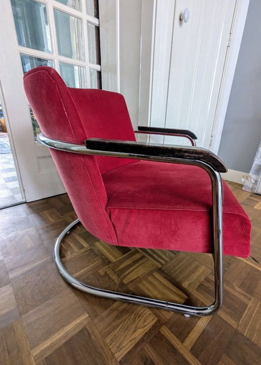 Sillón Jan de Bouvrie con estructura cromada