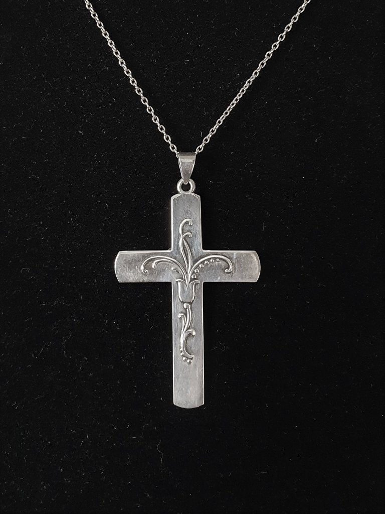 Dänisches Silberkreuz mit passender Halskette