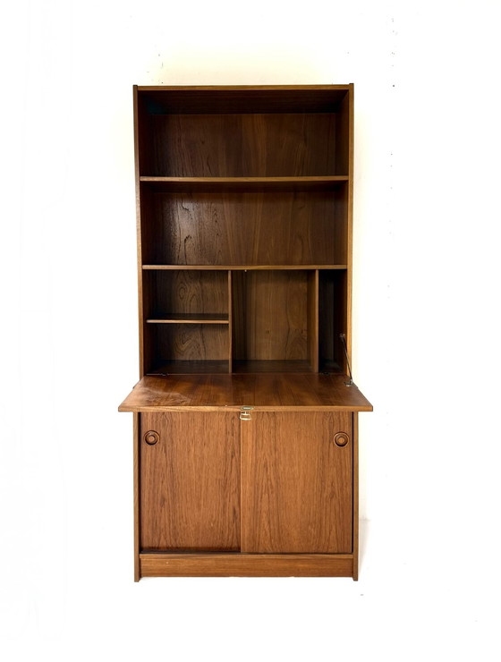 Image 1 of Bibliothèque vintage danoise en teck des années 60